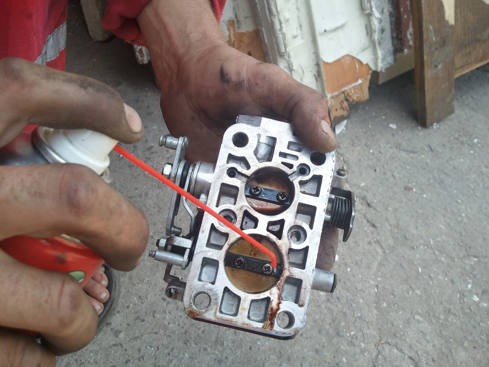 Чистка карбюратора — Lada 2105, 1,3 л, 1988 года | своими руками | DRIVE2