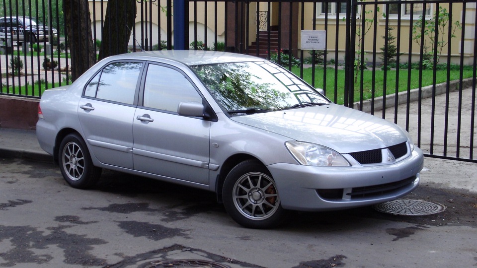 Lancer 9 2007. Mitsubishi Lancer IX 1.6 at.