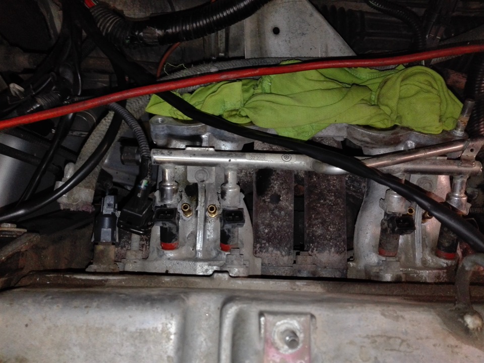 засверлились рядышком с бензиновыми форсунками — Lada Калина Хэтчбек (1G)