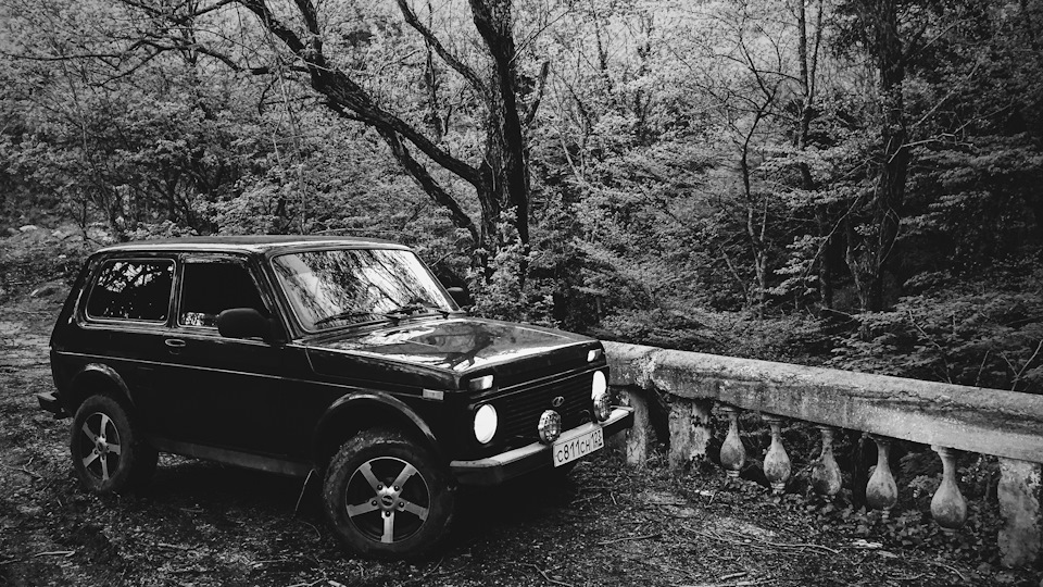 Забавную рекламу запустил дилер «Нивы» в Боливии — Lada 4x4 3D, 1,7 л ...