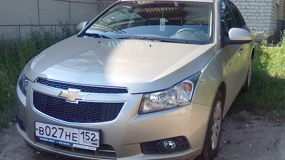 Chevrolet Cruze 2012 бежевый металлик