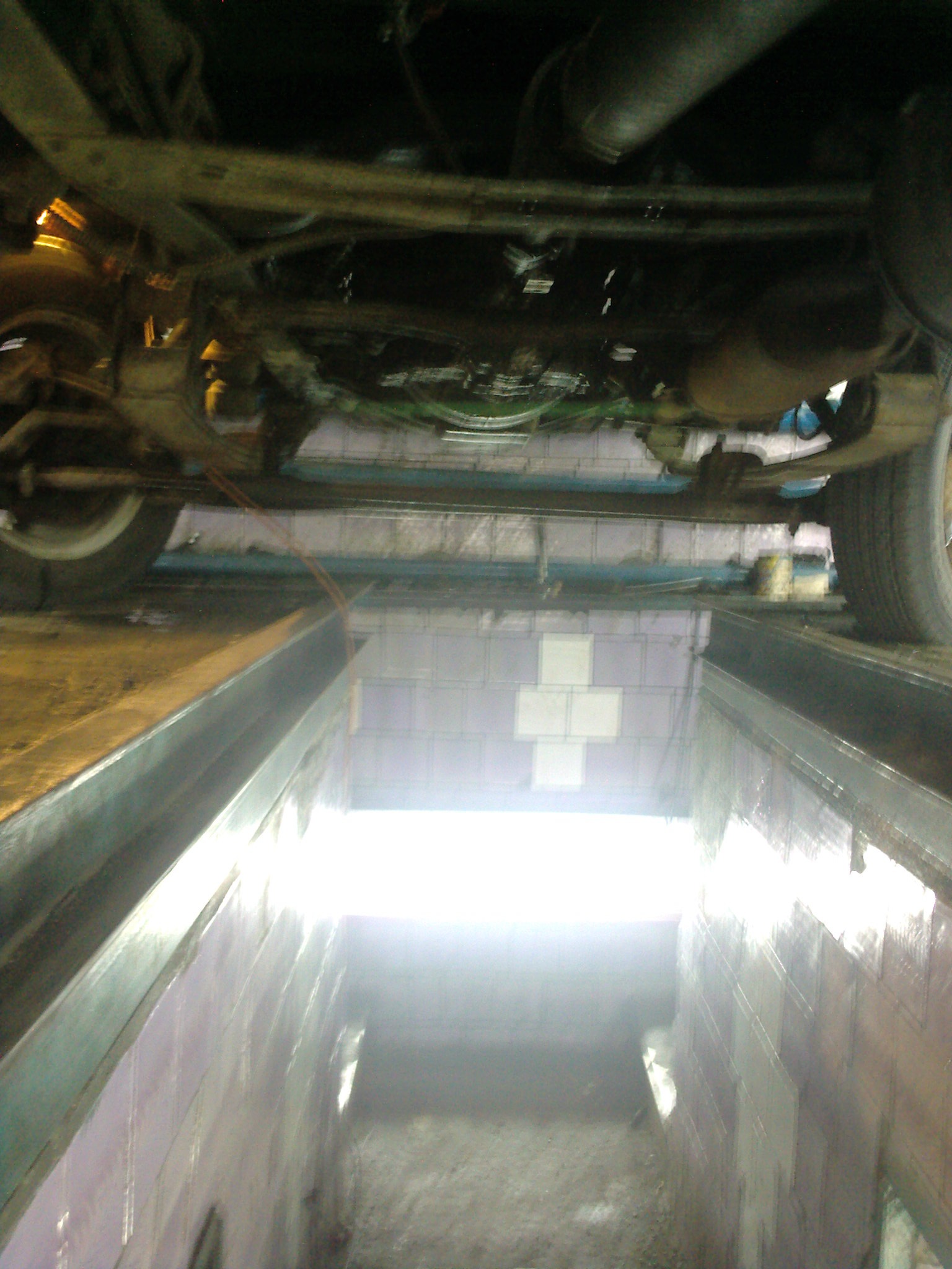 10) Снова на ТО, замена тормозных шлангов и трубок, прокачка тормозов и ...