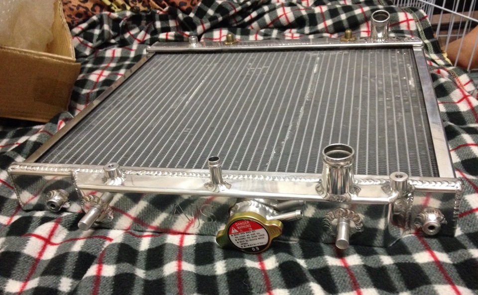 3 радиатор охлаждения. радиатор дайхатсу yrv. радиаторы охлаждения дайхатсу. Daihatsu pyzar 1996 радиатор печки. радиатор охлаждения дайхатсу 2001.