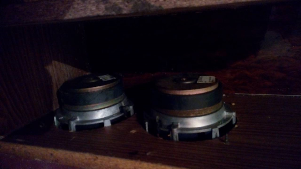 Познаю азы автозвука №1: ЧВ короб из хлама — Daewoo Lanos, 1,5 л, 2006 ...