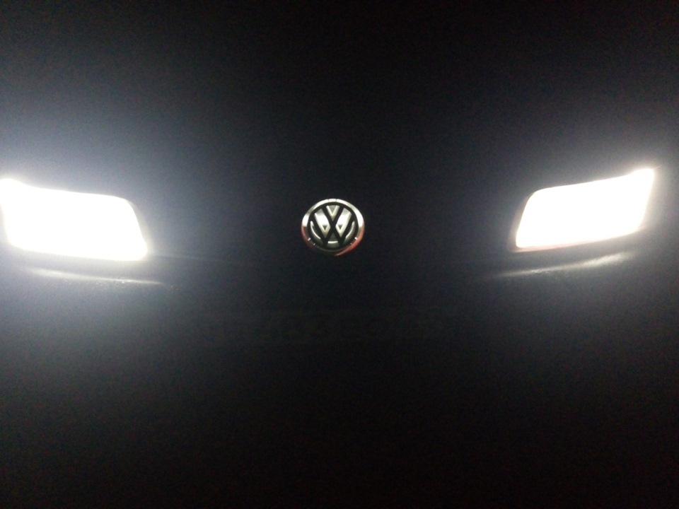 светящийся значок volkswagen