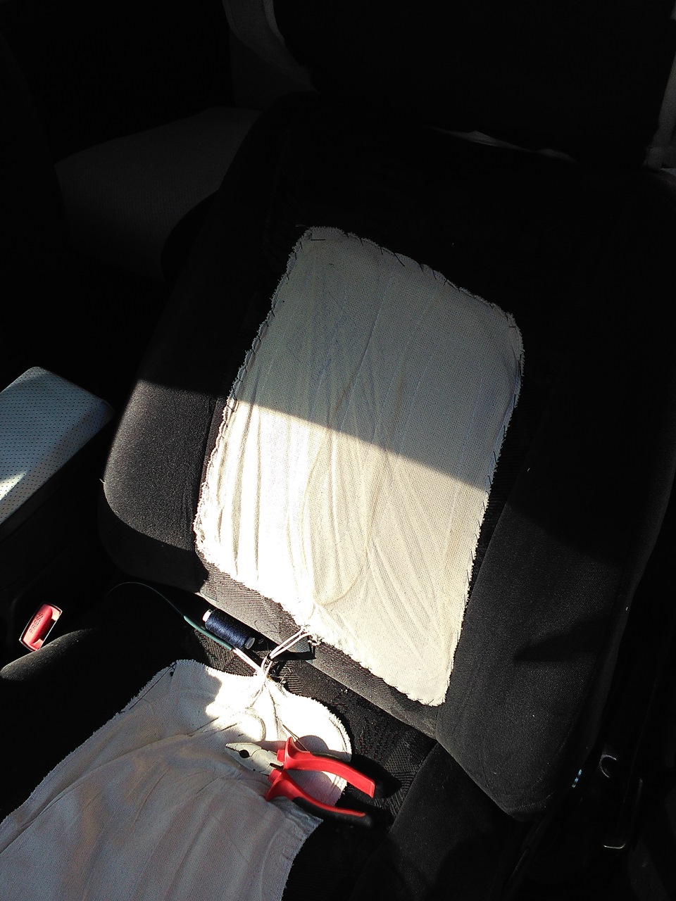 ,, Теплые попки, , или подогрев сидений — Lada Приора седан, 1,6 л ...