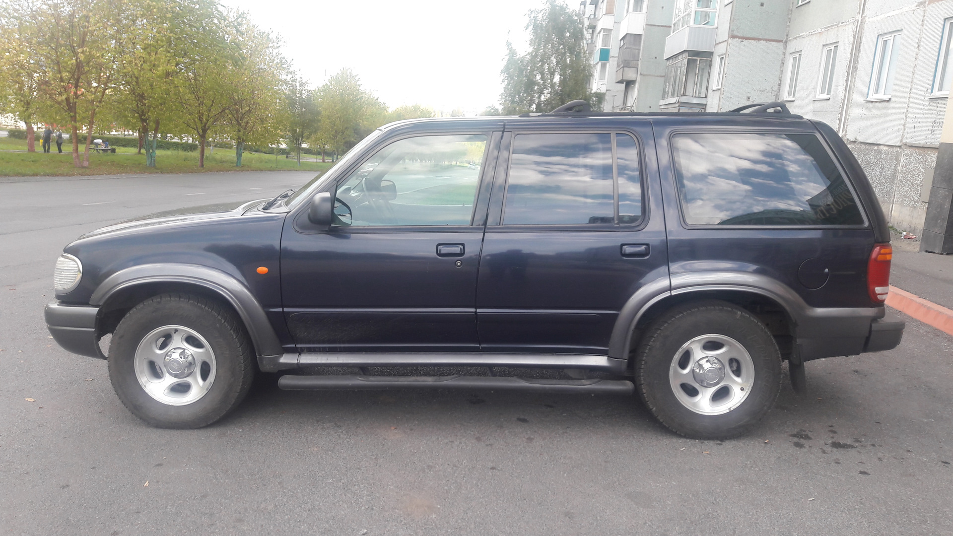 Ford Explorer (2G) 4.0 бензиновый 2000 | по прозвищу Бегемот на DRIVE2