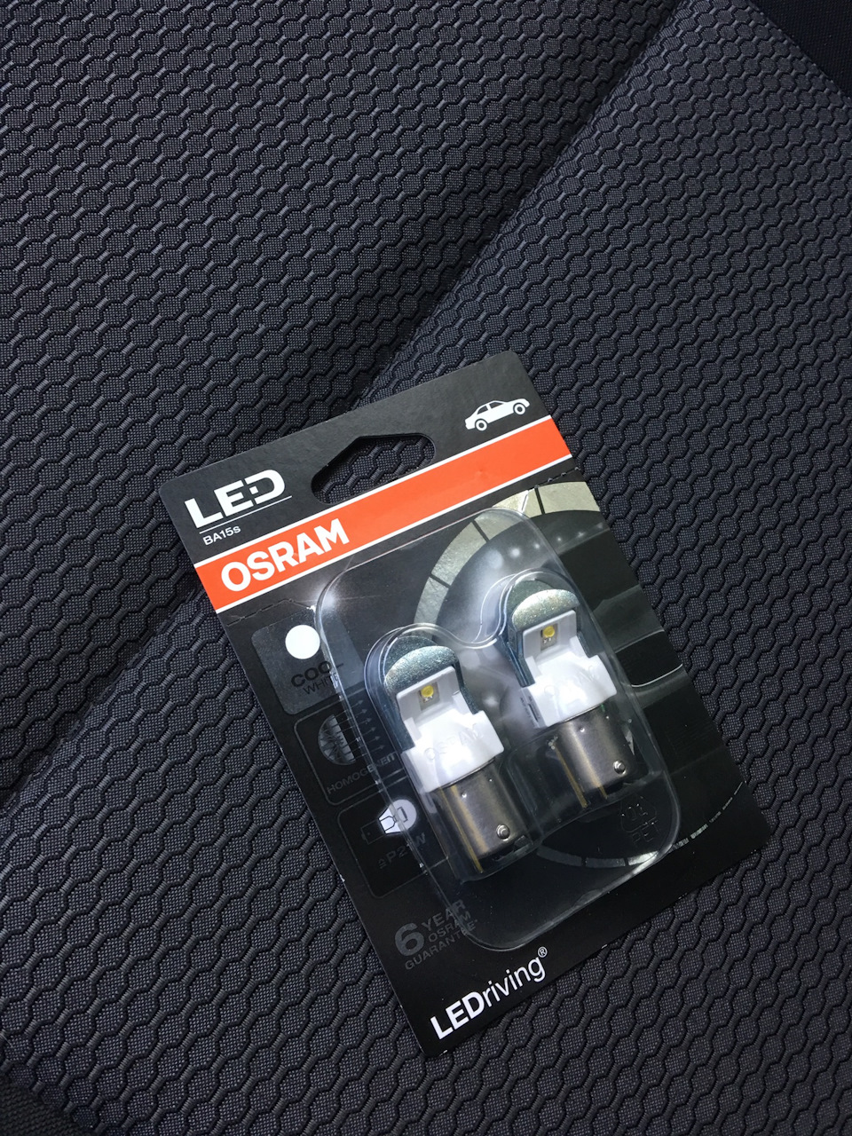 Osram — Volkswagen Polo Sedan. Запчасти на фото: BA15S