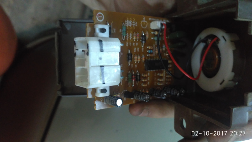 Достал писк в салоне — Chevrolet Lacetti Sedan, 1,8 л, 2005 года ...