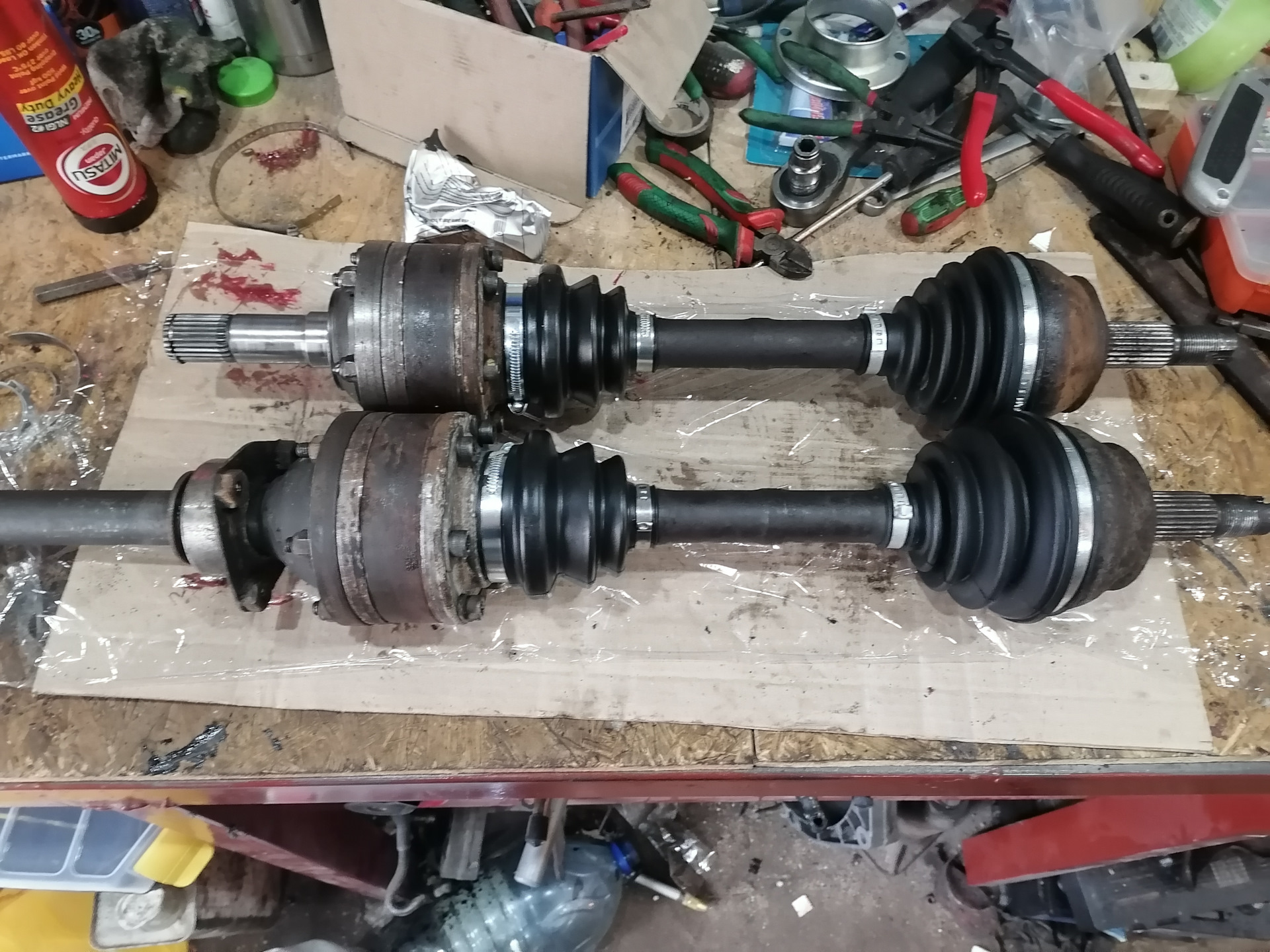 Размер привода alfa romeo 156 jtd. Привод альфа ромео. Полуось альфа ромео 156. Привод альфа. Шрус наружный alfa romeo 156.