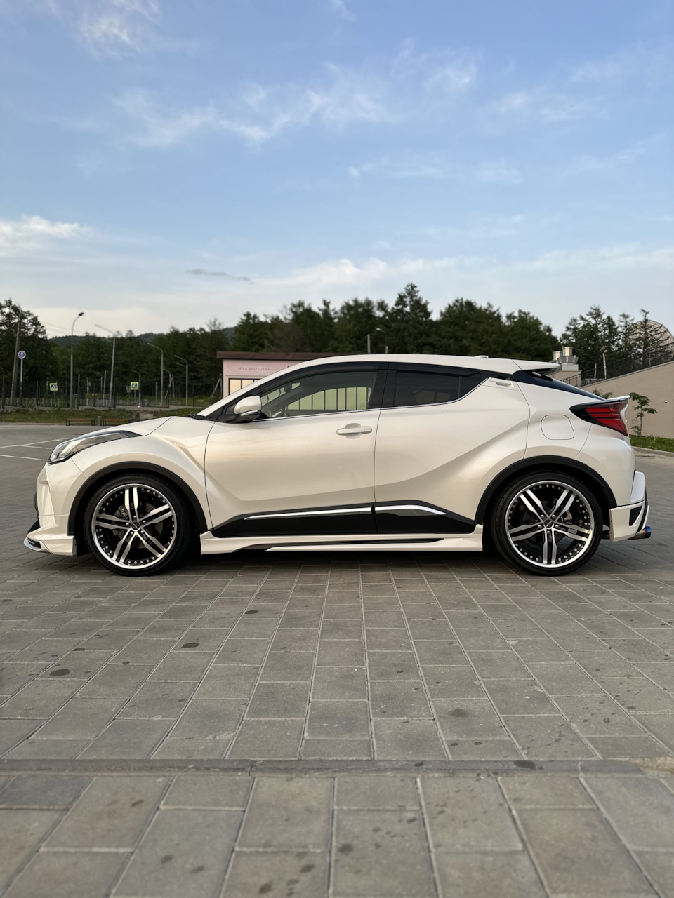 Продам красавицу в хорошие руки — Toyota C-HR, 1,2 л, 2019 года | продажа  машины | DRIVE2