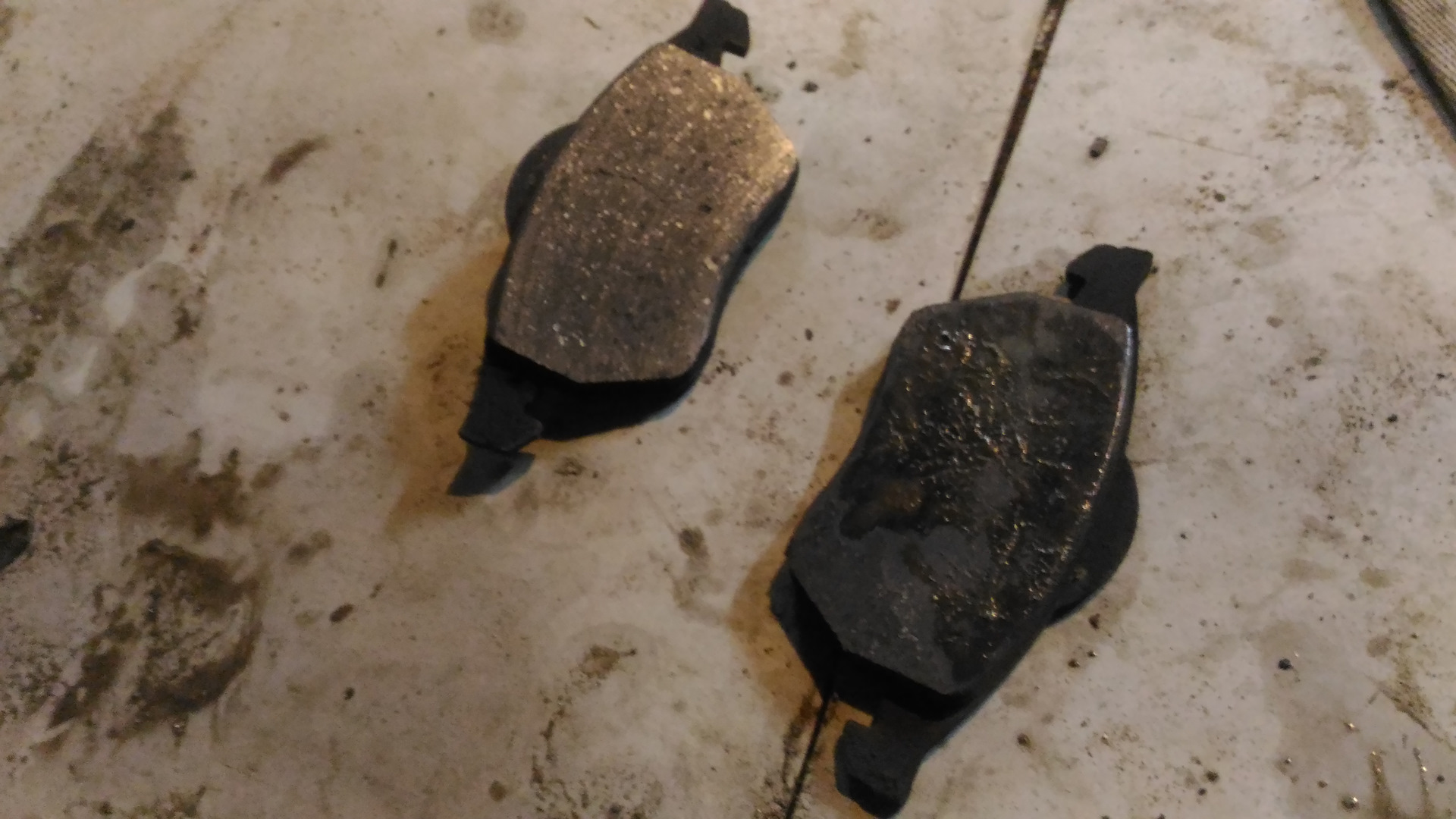 Замена масла.Замена передних тормозных колодок.Москва-Оренбург 2016 ...