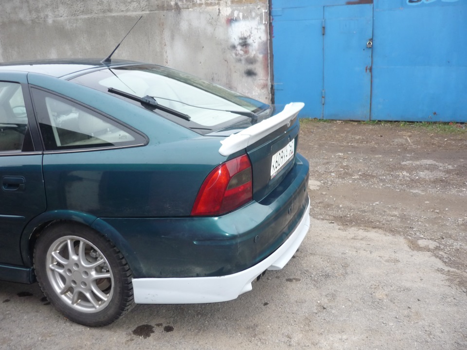 Спойлер опель вектра б. Opel vectra b спойлер. Опель вектра б ирмшер. Спойлер ирмшер опель вектра б. Opel vectra 1995 спойлер.