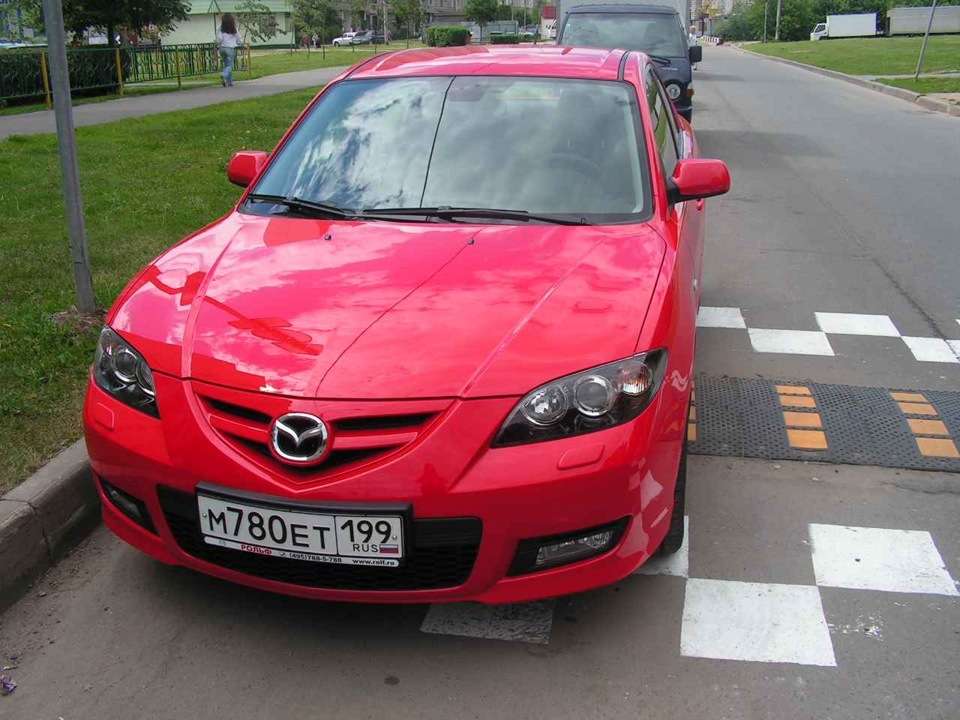 Машина Mazda 627