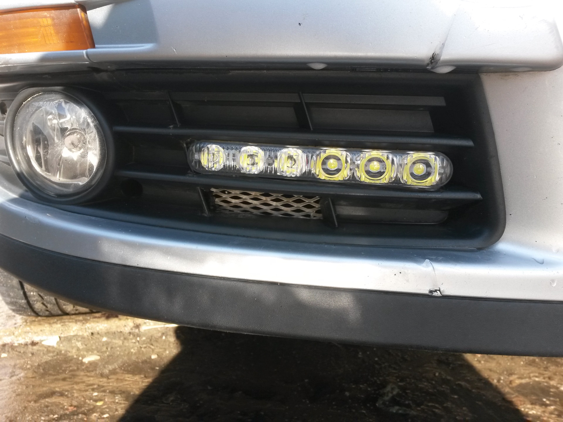 Замена ходовых огней — Volkswagen Passat B6, 2 л, 2007 года | тюнинг ...