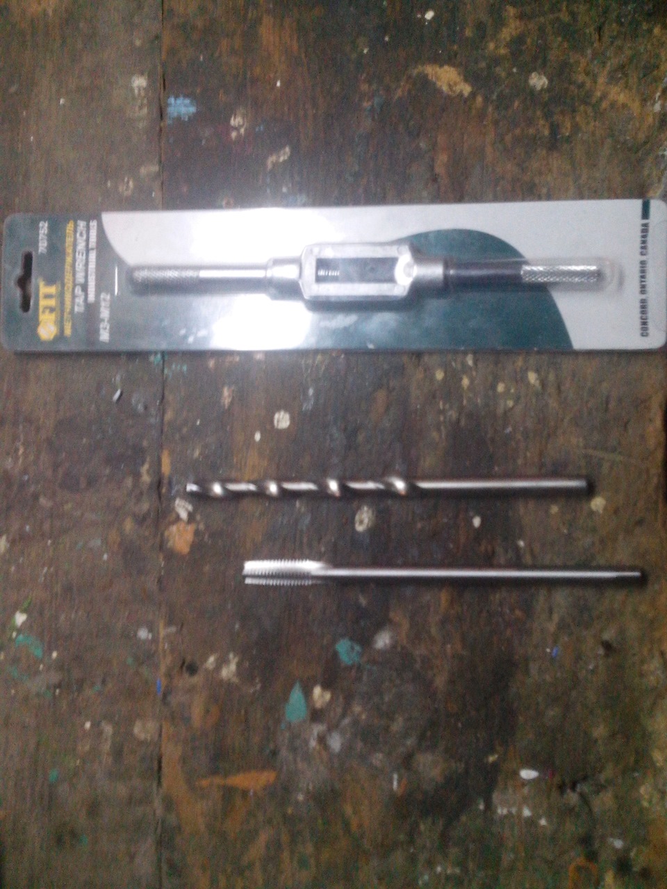 Шпилька вместо болта натяжного ролика ГРМ — Opel Vectra B, 1,6 л, 1998 ...