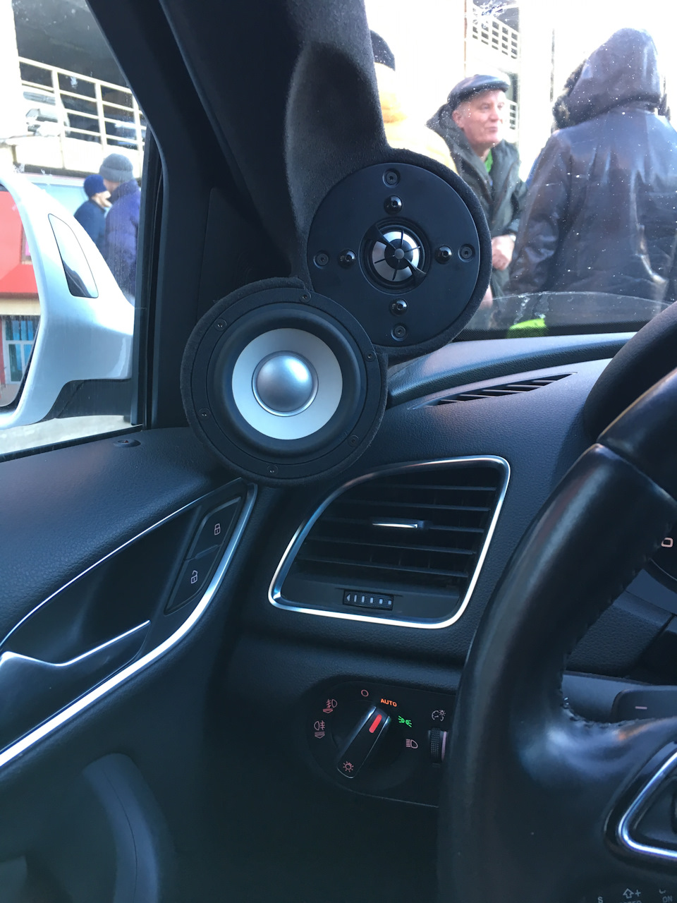 Ауди Степана Иванилова(Кумертау вроде))) хорошая сцена, интересная тоналка — Mitsubishi Dingo