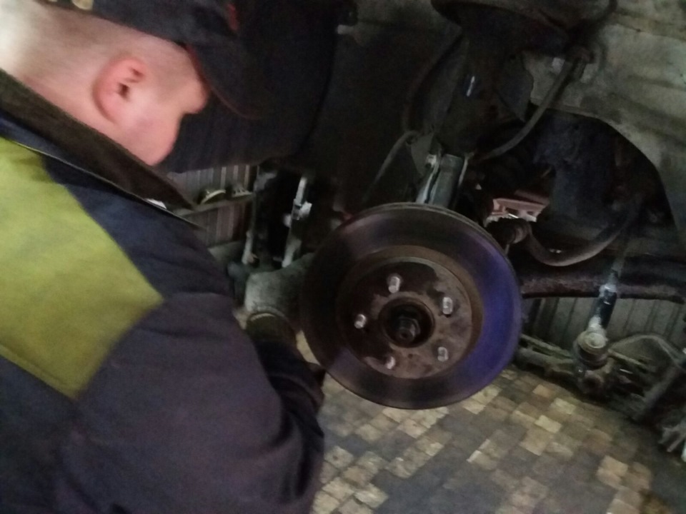 Сегодня заехал на сто поменял ступичный подшипник. — DRIVE2