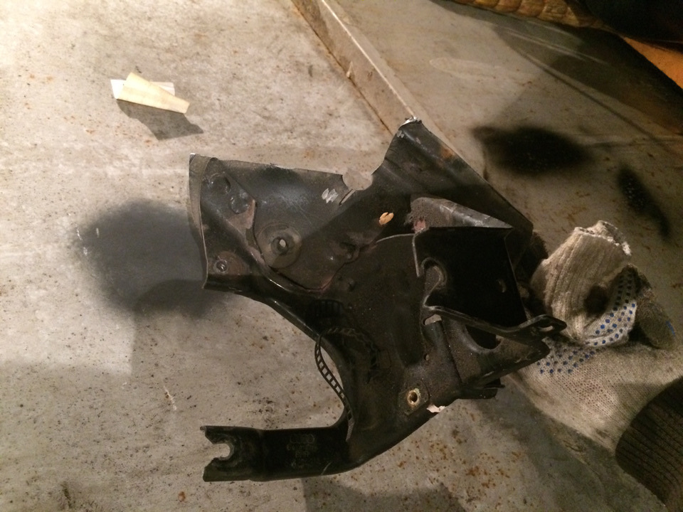 Проект ABS EDS ч.5 Установка кронштейна под модуль — Audi 80 (B3), 1,8 ...