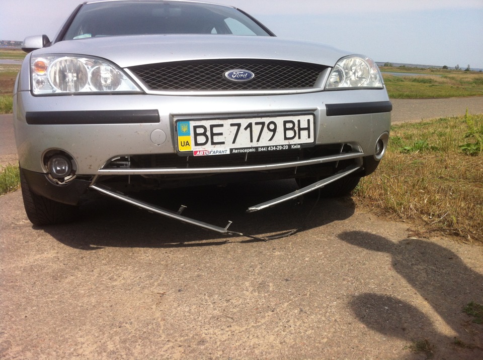 Погоня с прадо или как поменять бампер) — Ford Mondeo III, 1,8 л, 2002 ...
