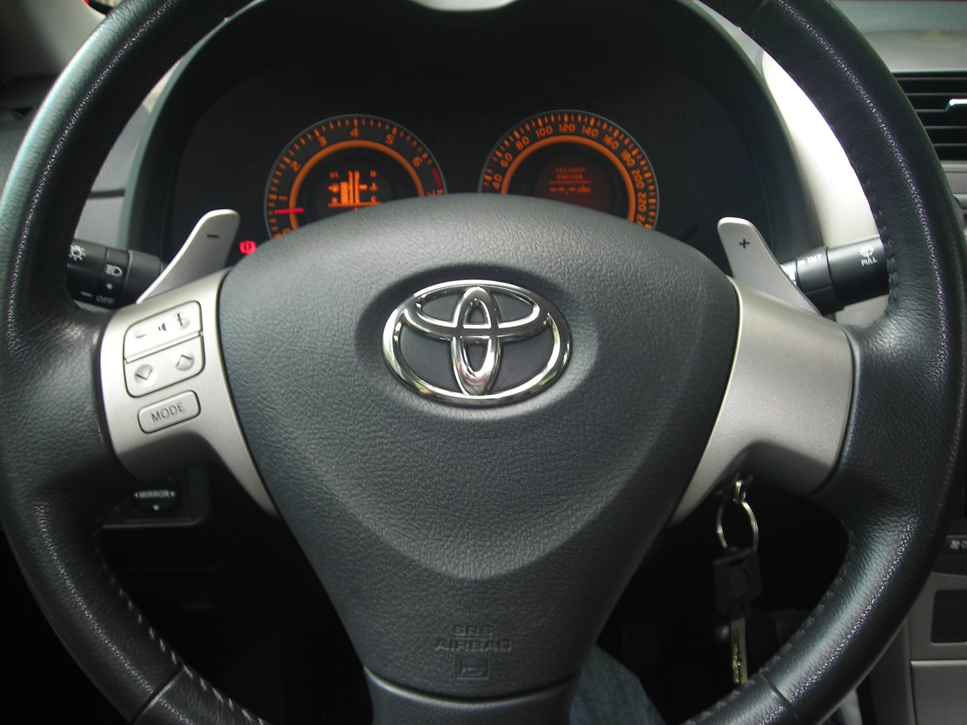    Toyota Corolla 16 2007