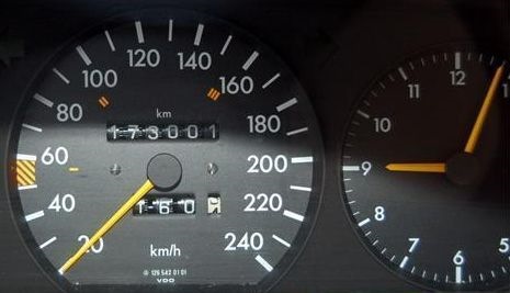 Фото в бортжурнале Mercedes-Benz S-Class (W126). Запчасти на фото: 1730Q1