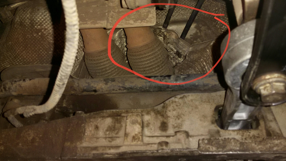 резиновый скрип при проезде лежачего полицейского. — Skoda Octavia A5 ...