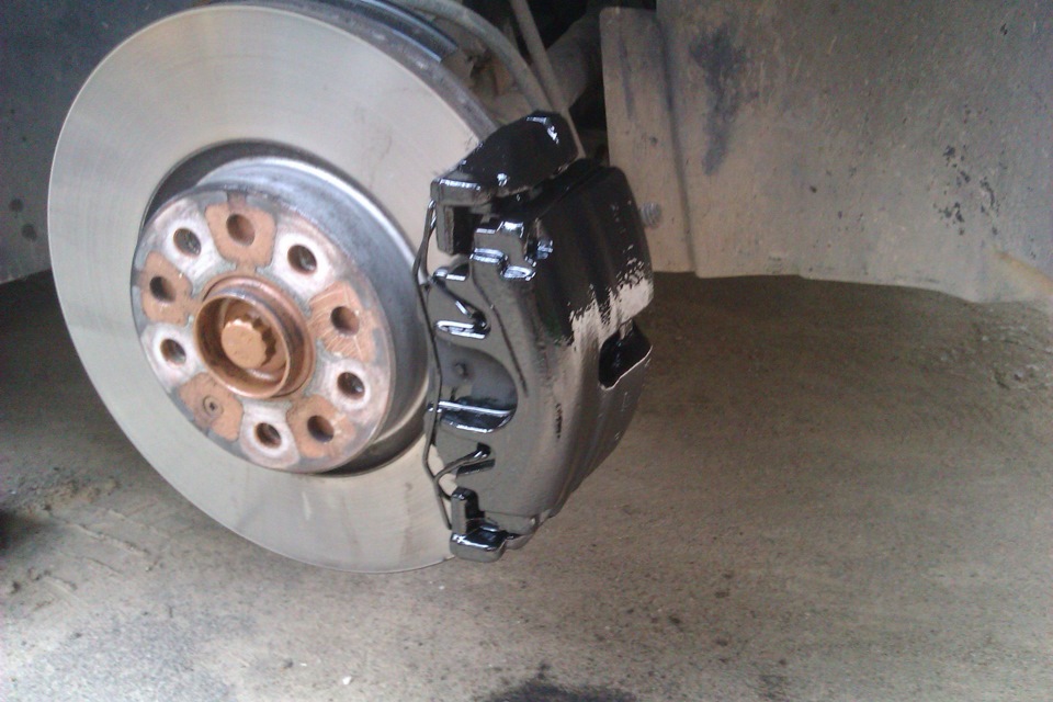 Покраска суппортов. — Volkswagen Passat Alltrack (B7), 2 л, 2013 года ...