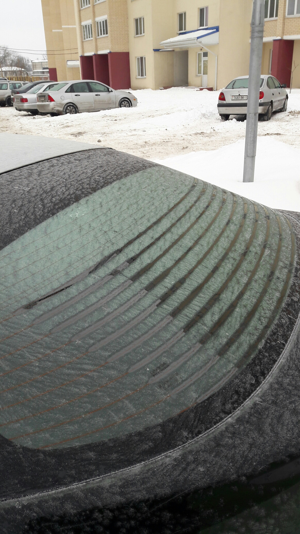 Заднее стекло греется само по себе. — Honda Civic 5D (8G), 2,2 л, 2006 ...