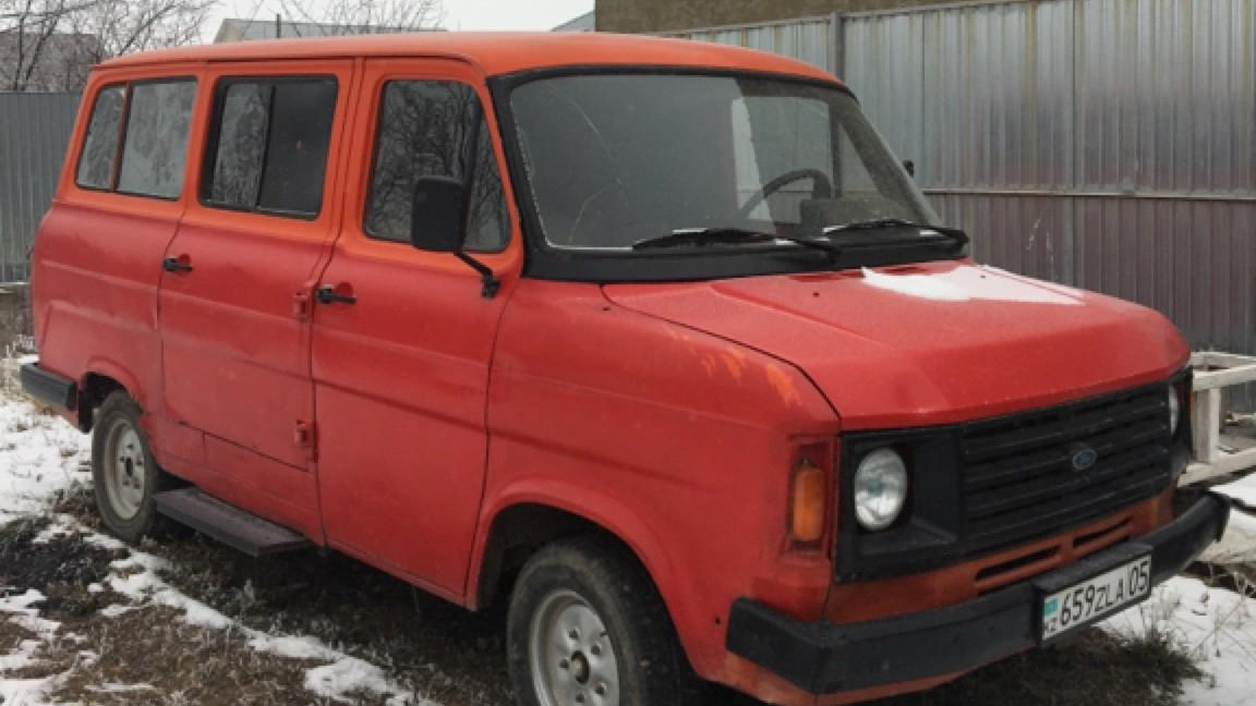 Ford transit 1985 store model