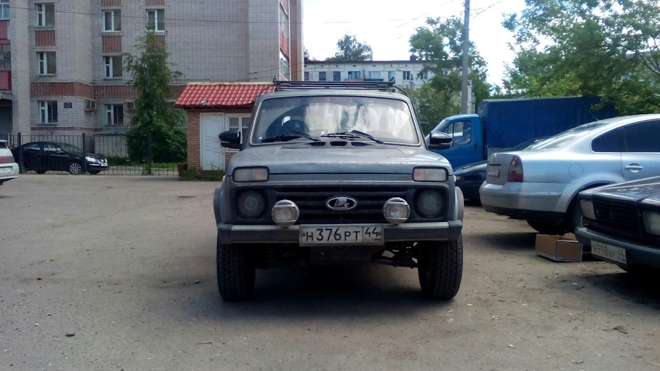 Как и чем приклеить молдинги — Lada 2131, 1,8 л, 2005 года | кузовной ...