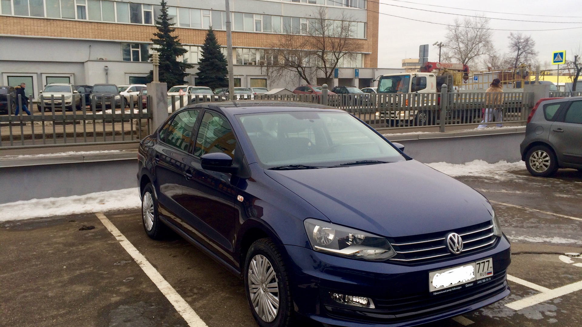 Volkswagen Polo 2011 темно синий