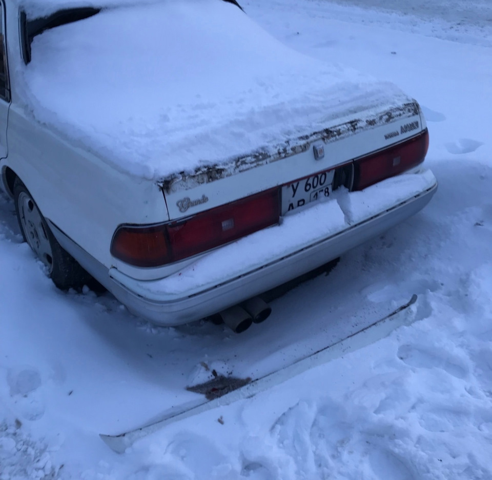 Стукнули Марка во дворе и устранение повреждений — Toyota Mark II (80), 2  л, 1988 года | ДТП | DRIVE2