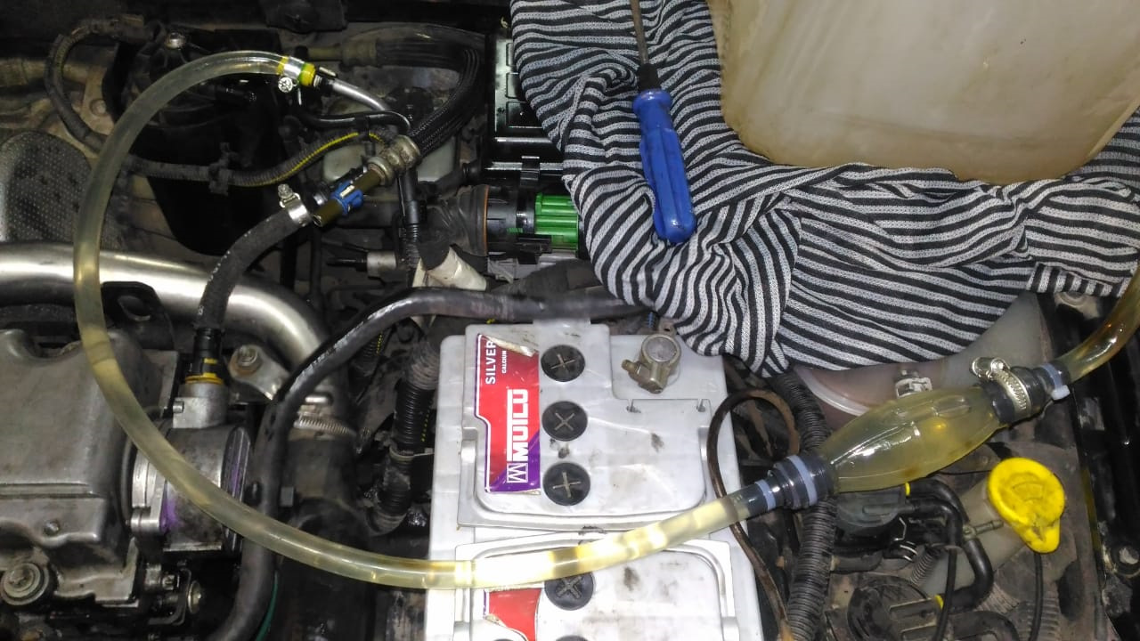 прокачка топливной системы дизельного двигателя. 0 дизель. промывка системы питания дизельного двигателя. насос топливный магистральный для прокачки дизельного топлива урал. прокачка топливной системы камаз евро 2.