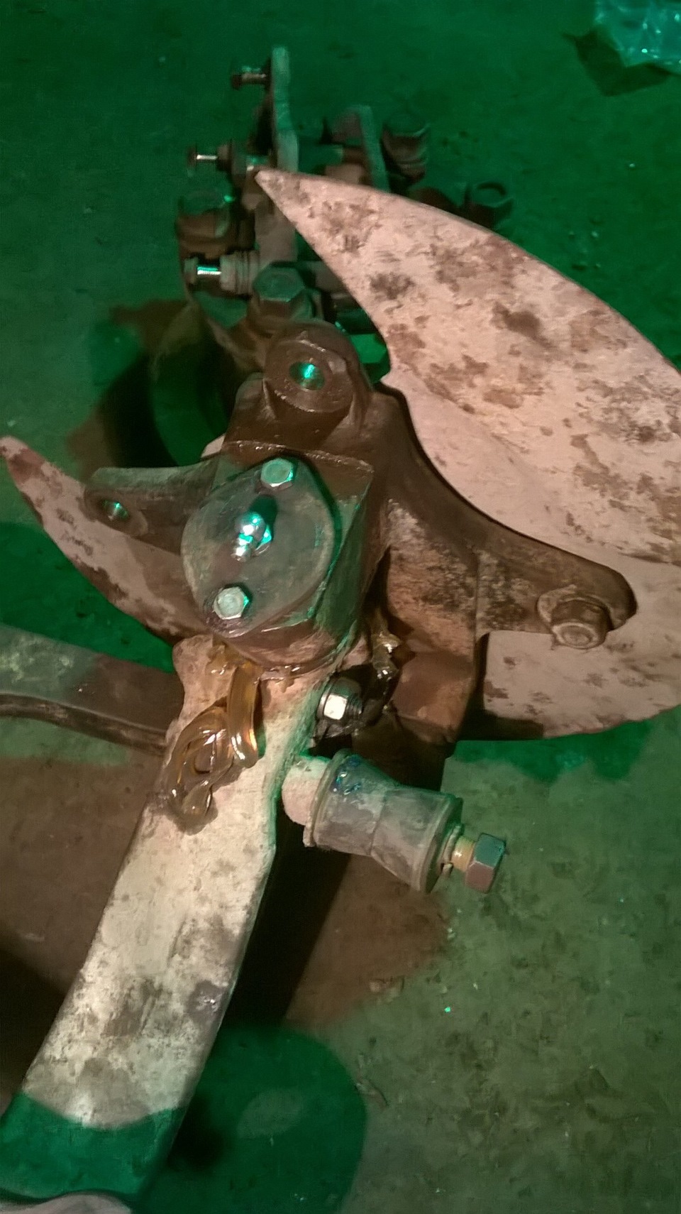 Замена шкворней и тормозных дисков — ГАЗ Газель, 2,3 л, 2001 года ...