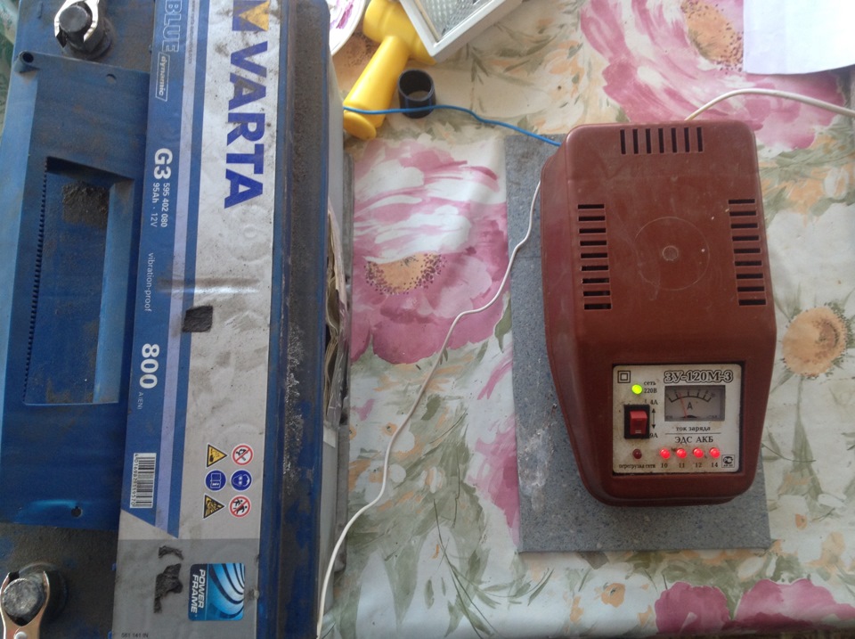 Сел аккумулятор. — Land Rover Discovery III, 2,7 л., 2006 года ...