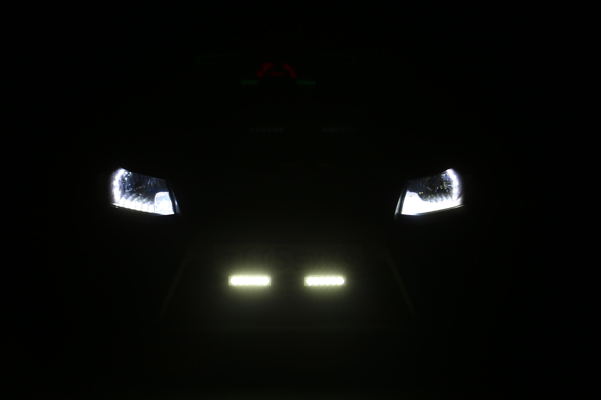Красивые Фары — Lada Granta Sport, 1,6 л, 2013 года | фотография | DRIVE2