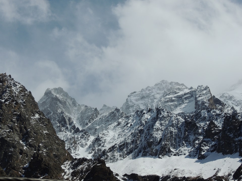 верхний цей северная осетия. владикавказ ущелье цей. цей 4. перевал верхний згид. гора цей северная осетия.