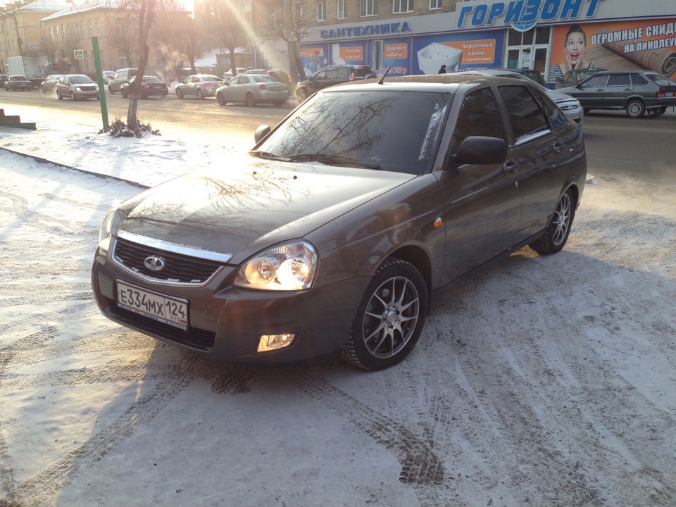 Установил ПТФ — Lada Приора хэтчбек, 1,6 л, 2014 года | тюнинг | DRIVE2