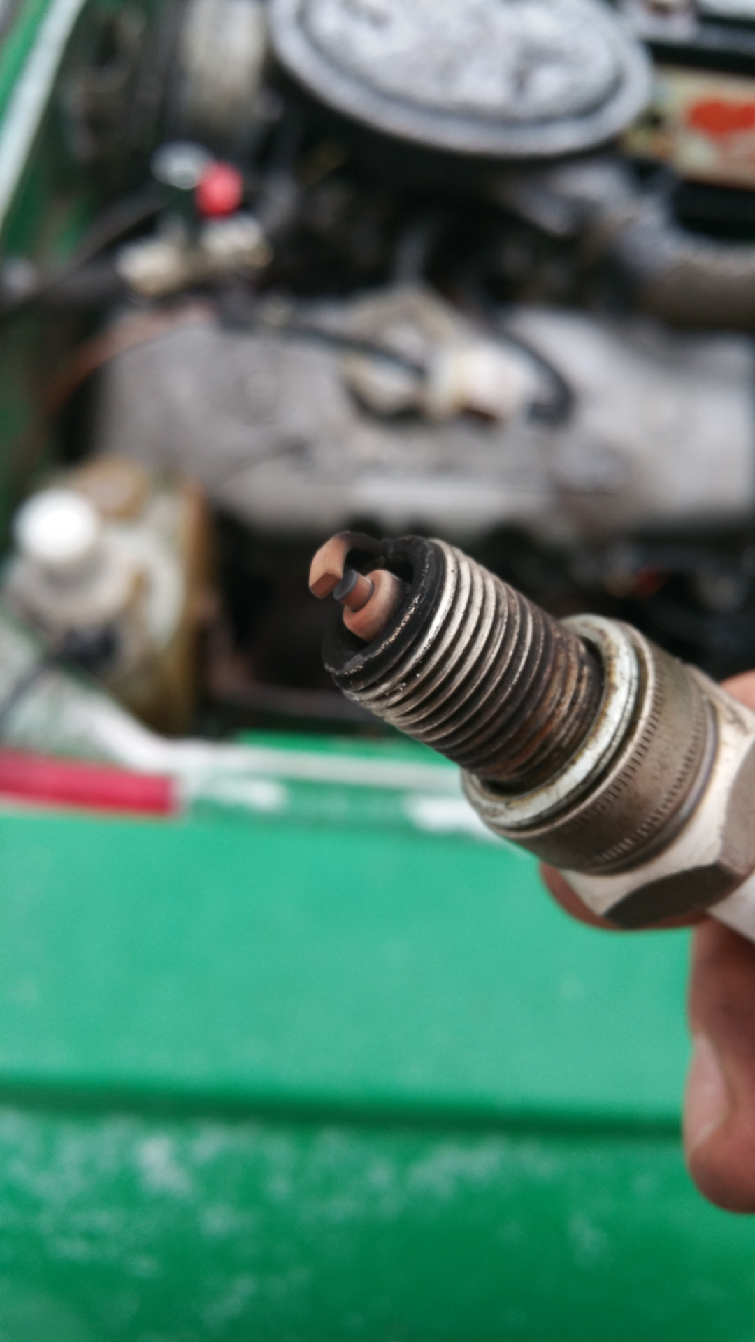 Замена ремня генератора | Замена ВВ проводов — Москвич 2140, 1,5 л ...