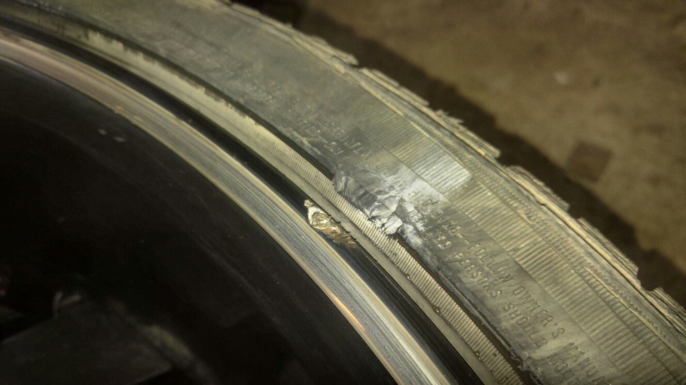 Скол 1 — Infiniti FX (1G)