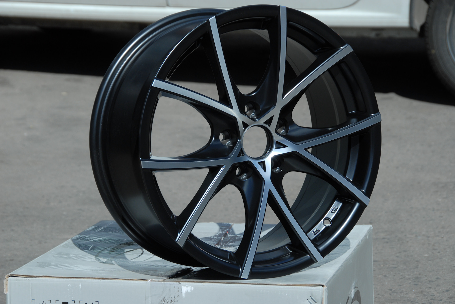 5 et17 gmf. Диски mz speed juno lux. Диски sakura r17. Литье 5 114. R17 114.