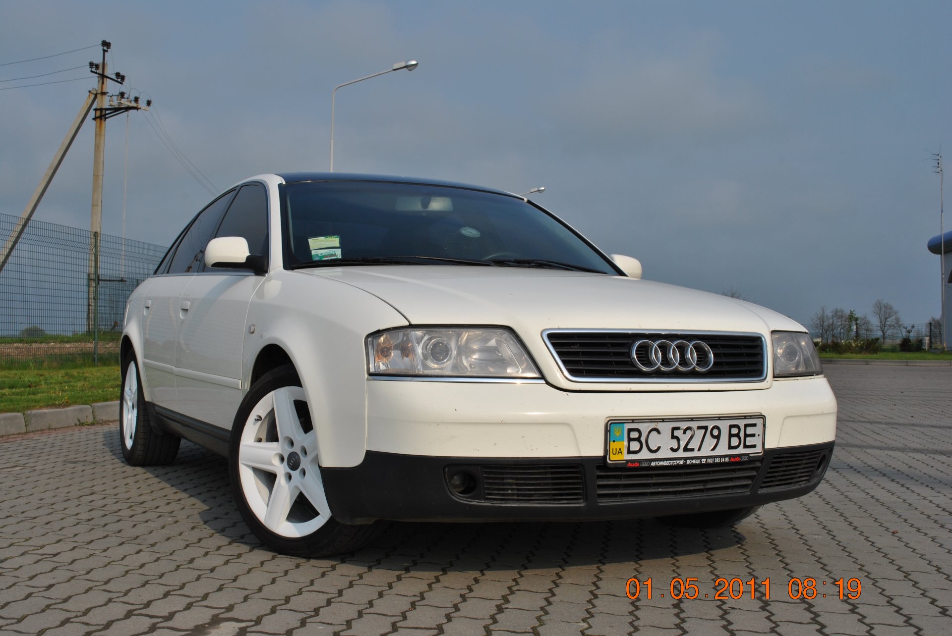 Белая на белых дисках — Audi A6 (C5), 1,8 л, 1998 года | колёсные диски |  DRIVE2