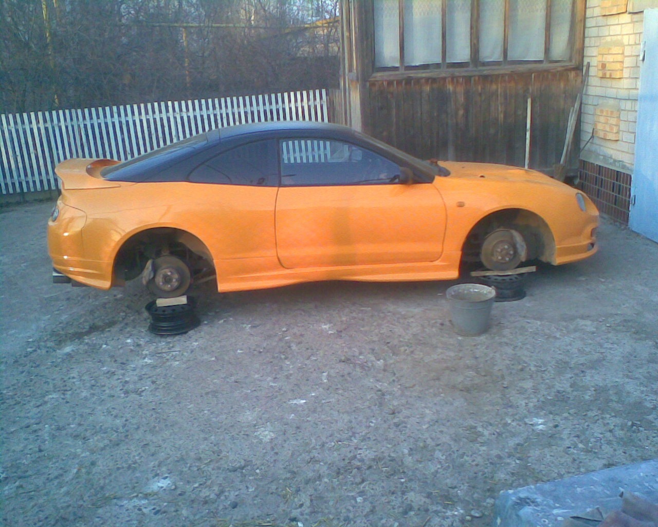 Yellow Submarine and troubles after  - Toyota Celica 20L 1996