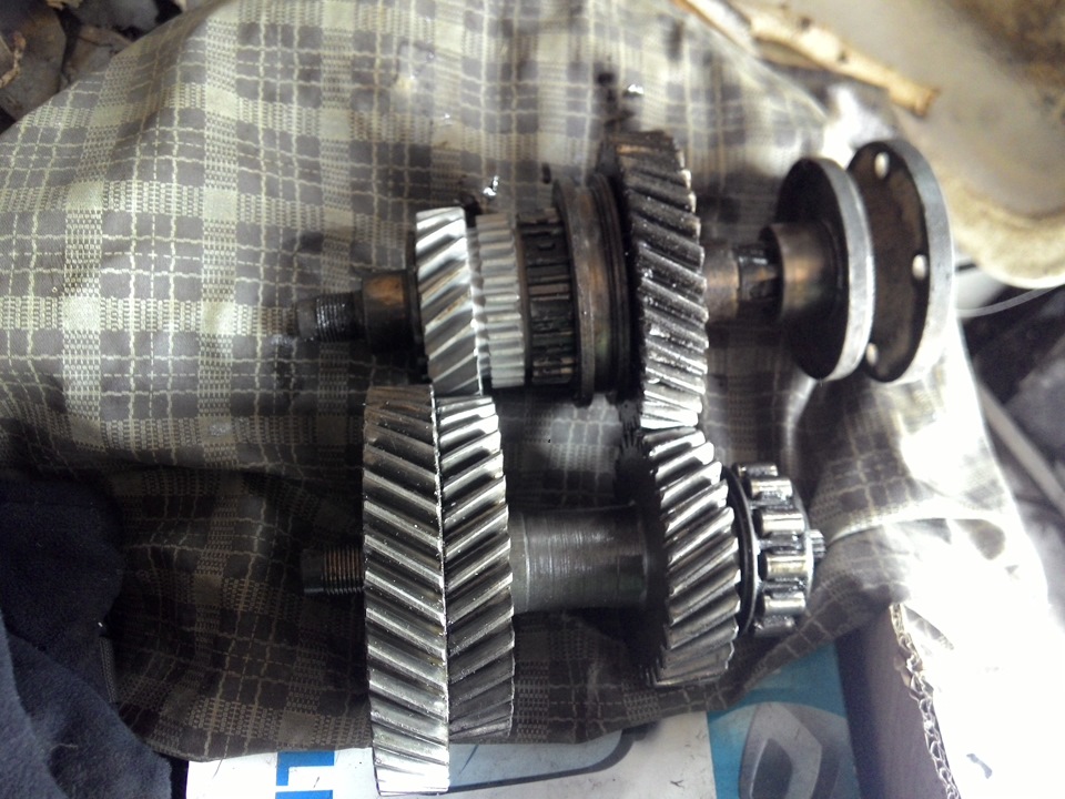 разбор раздатки и ее занижение. — Lada 4x4 3D, 1,7 л, 1981 года ...