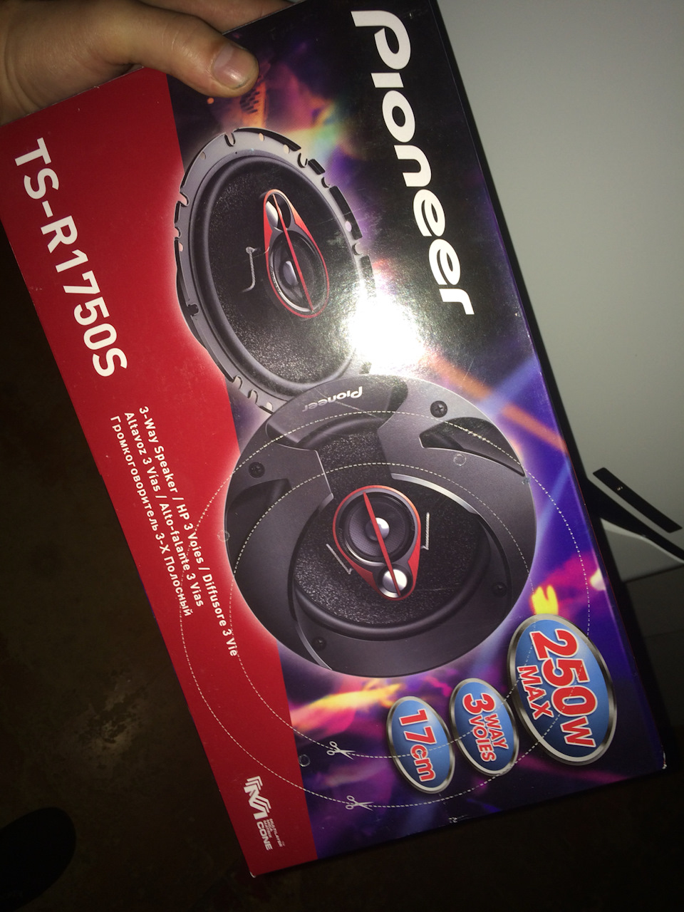 Pioneer 280fd, перед Pioneer TS-R1750S и задние Pioneer TS-R1350S На ...