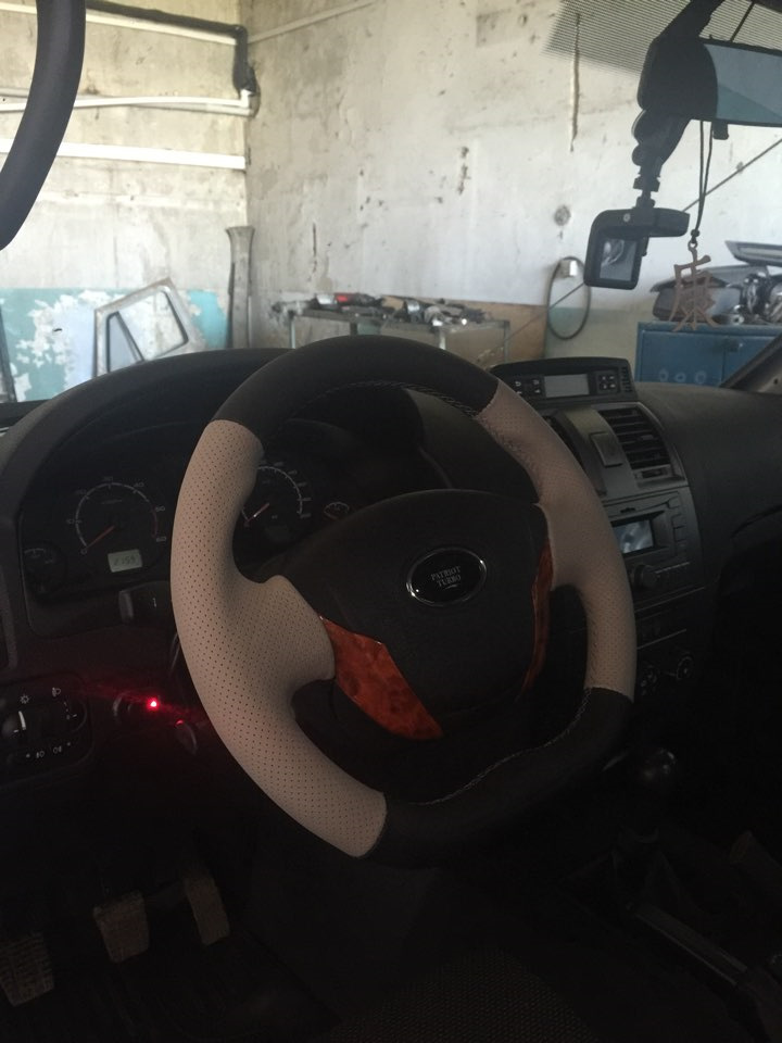 Новый руль на патриот — УАЗ Pickup, 2,7 л, 2014 года | тюнинг | DRIVE2