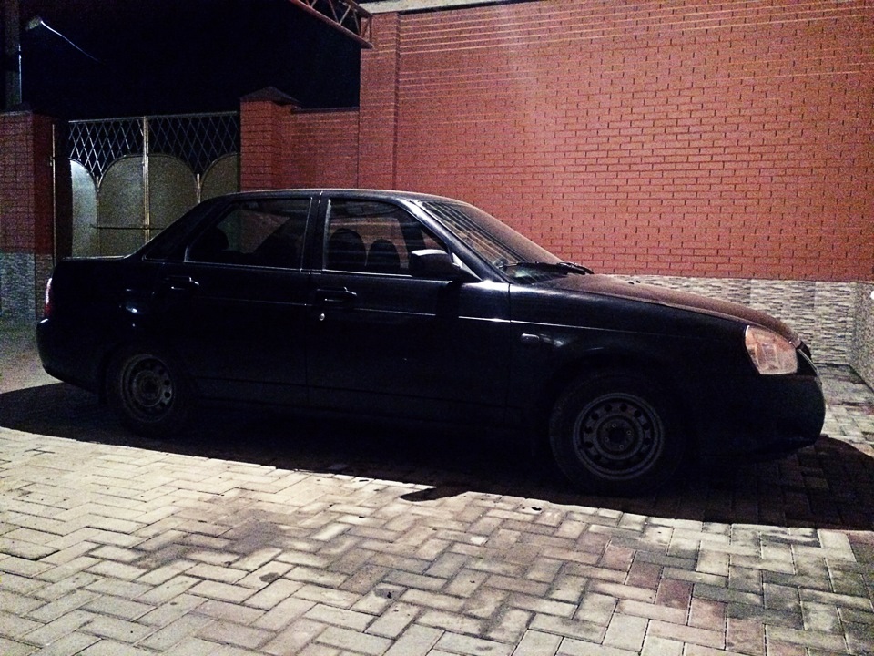 На посадке — Lada Приора седан, 1,6 л, 2007 года | фотография | DRIVE2