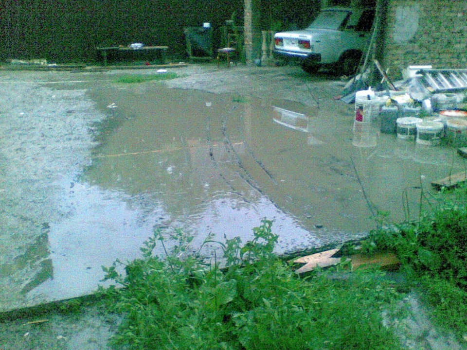 16 замена задних колодок, цилиндр сцепления. — Lada 21074, 1,5 л, 2002 ...