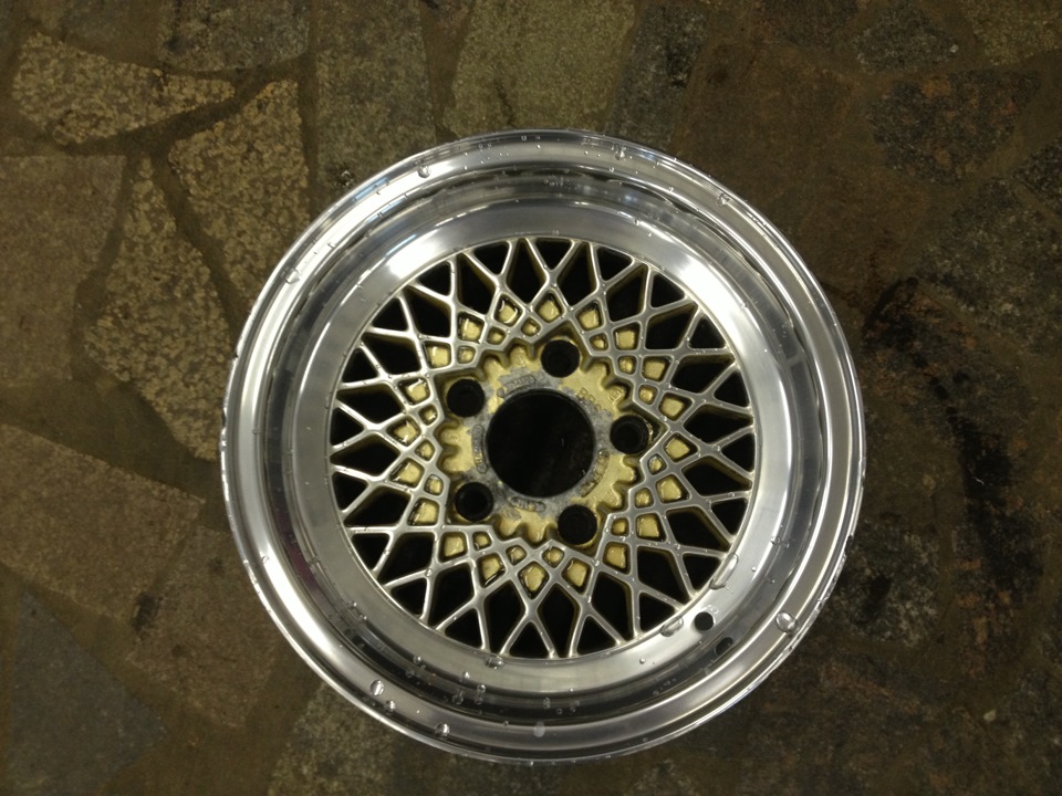 Полировка диска BBS — Volkswagen Golf Mk6, 1,4 л, 2009 года | своими ...